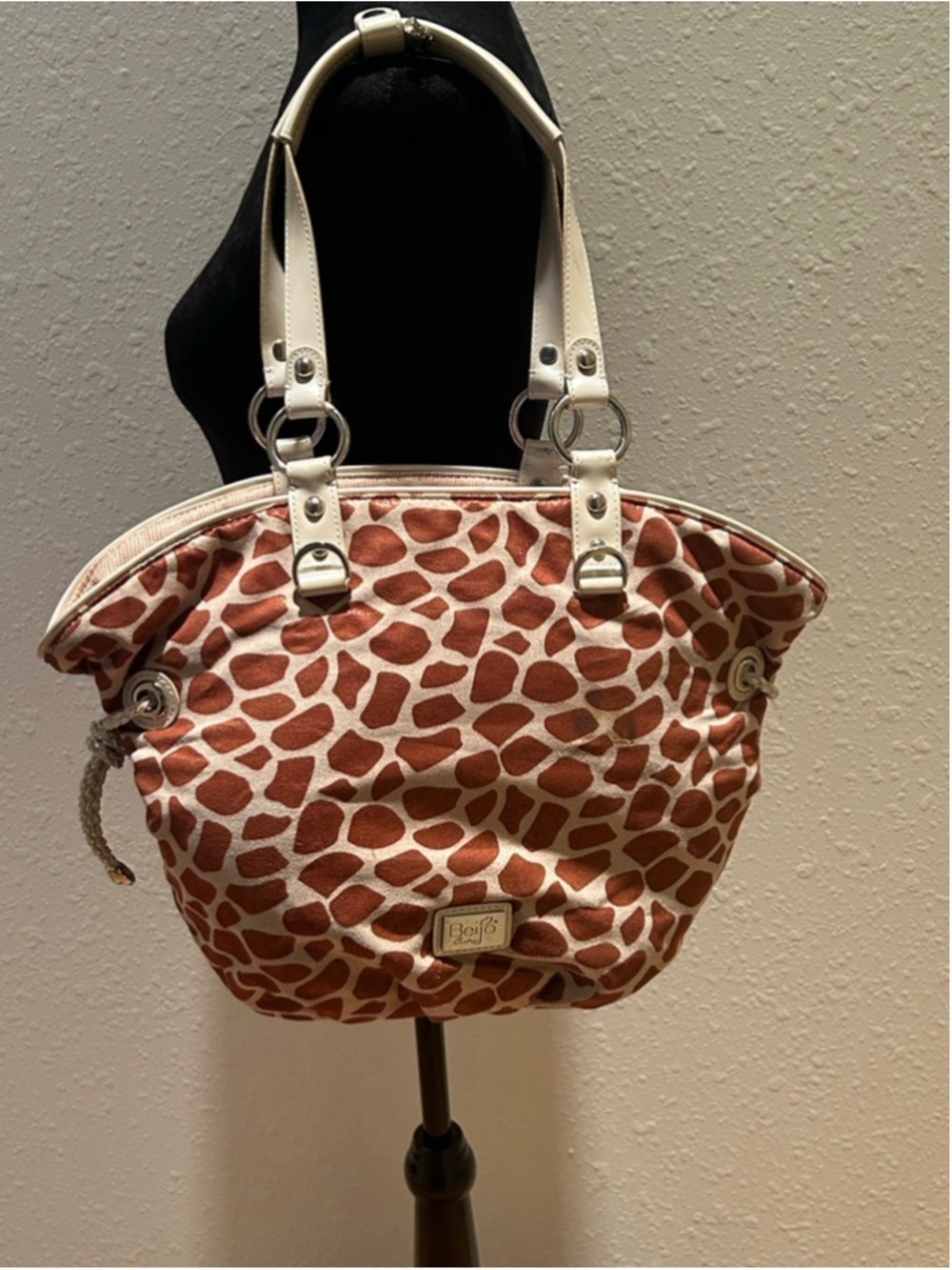 Women's Beijo Shoulder Bag reversible Brown Beige Giraffe Print 12 x 10 x 4